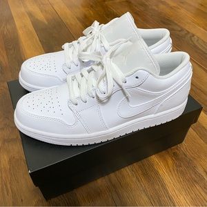 Air Jordan 1 Low Triple White
